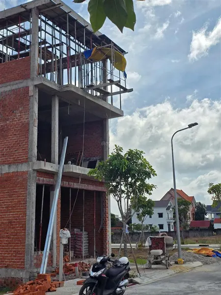 Chính chủ cần bán lại lô đất (100m2 giá 2 tỉ 050 tr ) trong khu dân cư tân phú trung