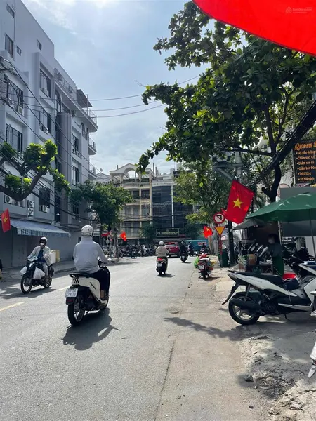 Mặt tiền kinh doanh sâm uất bùi đình túy, bt dòng tiền 50tr/th 90 m2 giá 12,5