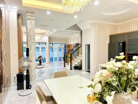Siêu hot bán gấp nhà mặt tiền hòa hưng, quận 10, ngang 13m, 300 m2, ko có sản phẩm so sánh