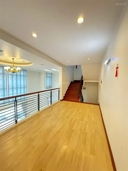 Cần bán gấp penthouse sky garden 2 loại 2 sân nhà trống cho khách nhu cầu mua ở cho thuê
