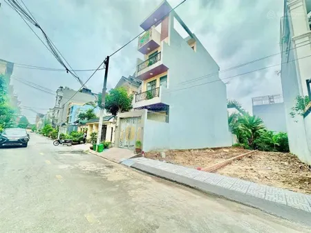 Bán đất 4*24 full thổ cư, đường đẹp kdc vip có 2 lô đã bán 1 lô