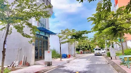 Bán đất tại đường thạnh lộc 25, thạnh lộc, quận 12, tp.hcm, 1,85 tỷ, 100m2, gần chợ và trường học.