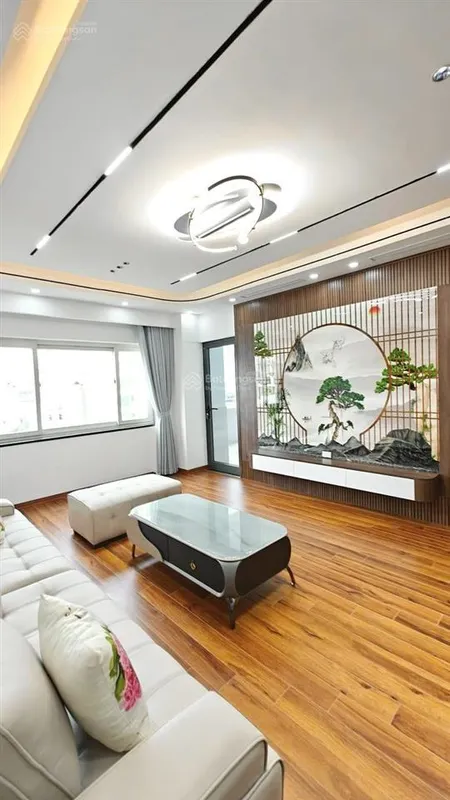 Có slot ô tô.tôi là chủ nhà!!!cần bán gấp chung cư 120 m2,3 pn tòa d5a trần thái tông