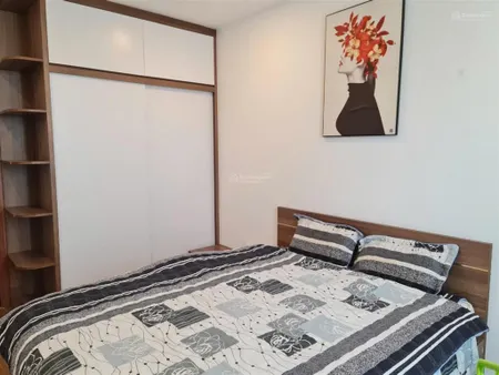 Bán căn hộ ct8 đình thôn. dt 77m2. căn vuông vắn ko dính nghĩa trang. 2pn 2vs full nội thất