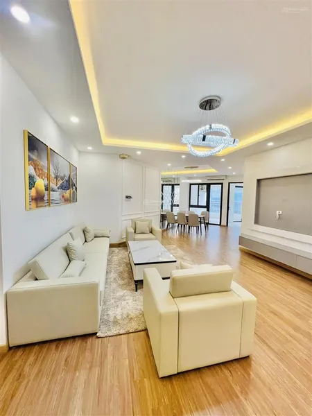 Chủ nhà cần bán gấp căn hộ 3pn tòa 17t4 hoàng đạo thúy nhà đẹp, 65tr/m2 bao phí. 0974 538 ***