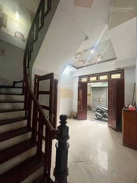 Chính chủ bán nhà yên hòa, cầu giấy 43m2 x 5t giá 9 tỷ
