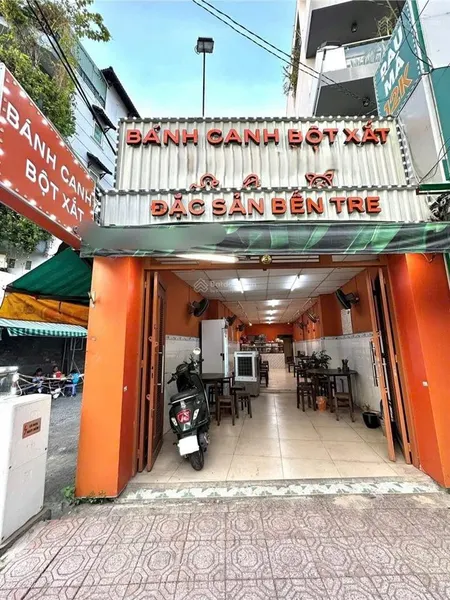 Bán gấp nhà góc 2 mặt tiền ngay chợ bình chánh, đang cho thuê 14 triệu/tháng (5mx17m),giá 775 triệu