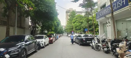Bán biệt thự kđt yên hòa trần kim xuyến 205m2 mt 15m đường hè 25m. giá = 130 tỷ có tl