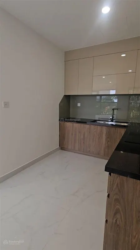 Bán giá tốt 85m2, 2pn, giá 6.5 tỷ, có ô xe hơi, full nội thất, diamond alnata plus celadon city