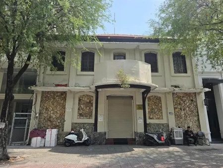 Mt thi sách 370 tỷ siêu phẩm khan hiếm ngay lõi trung tâm quận 1