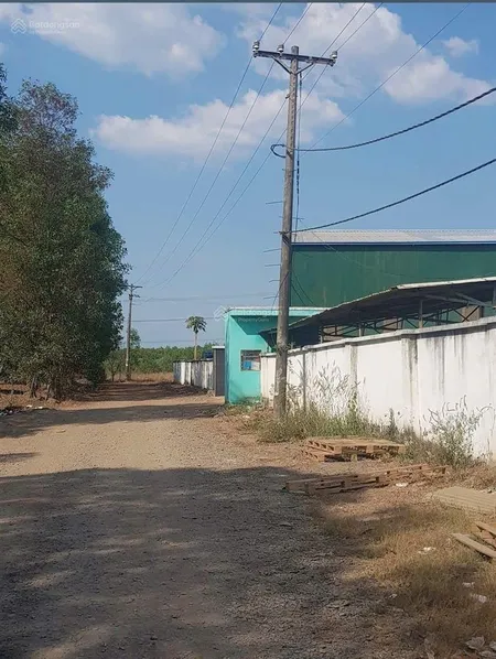 B.án nhà xưởng cụm kcn sông mây.đông nai diện tích đất hơn 40.000m2 ( hơn 4 mẫu) . đất skc đã ho