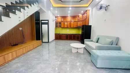 Nhà đẹp nha trang 4,150 tỷ 4 phòng ngủ 2wc cạnh bãi tắm hòn chồng.