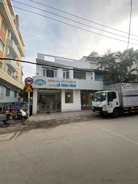 Hạ 5 tỷ bán gấp nhà mt đoàn thị điểm, phú nhuận, dt 8x13m, 5 tầng, hđt 80tr/tháng, 33 tỷ
