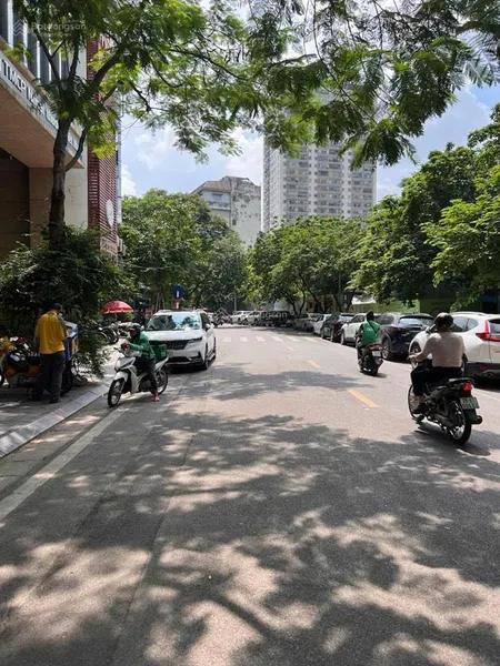 Siêu phẩm duy nhất mặt phố hòa mã 10 tầng thang máy nội thất 5 sao