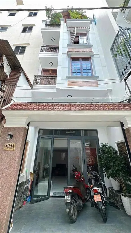 Bán nhà hẻm xe hơi 8m. 37 trần đình xu, quận 1. dt 4.2 x 22m. 4 lầu. chỉ 22 tỷ