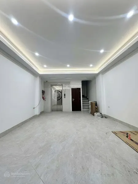 Giáp nhất thanh xuân ô tô vào nhà thang máy full nội thất nhỉnh 14 tỷ