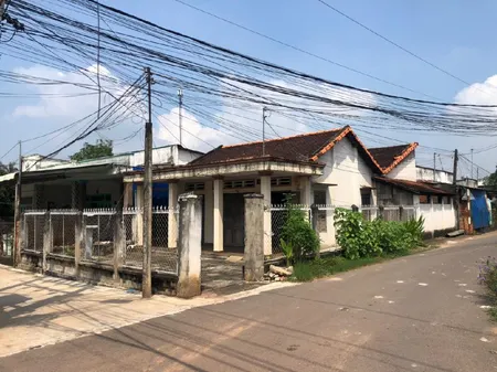 BÌNH DƯƠNG, BÁN NHÀ NÁT THỦ DẦU MỘT, DT 9x20m, GIÁ 2.4 TỶ