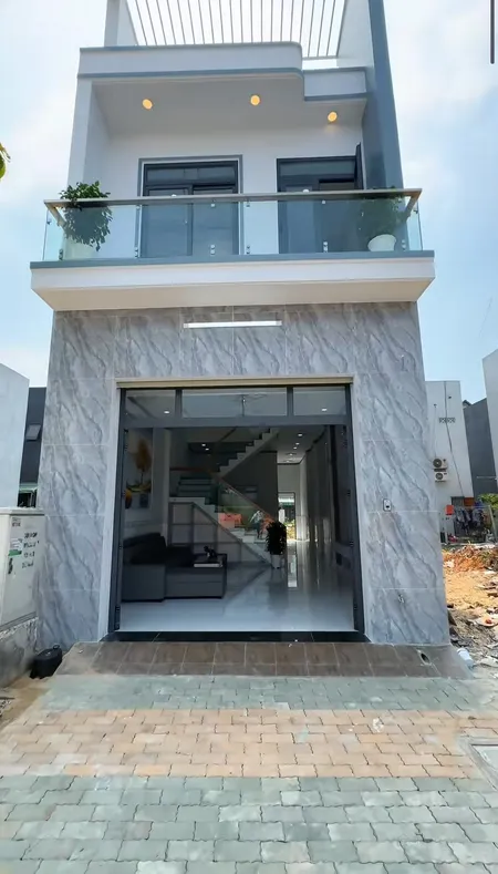 Nhà 990tr Hưng Long, Bình Chánh 72m2, 1 trệt 1 lầu (Tin Hết Hạn)