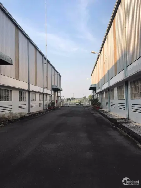Nhà Xưởng,DT:30.000m2,MT Đ.Hương Lộ 2,Xã Trung Lập THượng,Củ Chi.Giá 190 tỷ TL (Tin Hết Hạn)