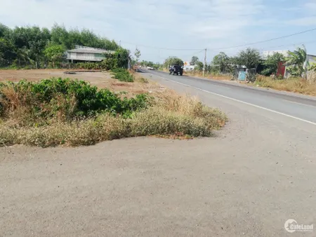 Bán 3722m2 mặt tiền ĐT 765 cách KCN 600m giá công khai 18 tỷ (Tin Hết Hạn)