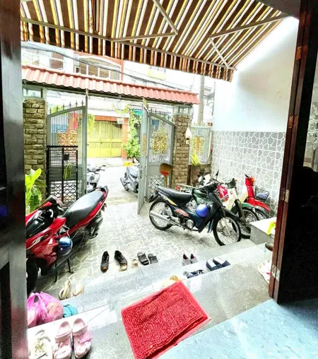 Bán Nhà Cù Lao Phú Nhậu trung tâm sầm uất Phan Xích Long Qua Q1 vài phút