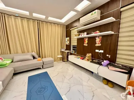 Bán nhà phố 8/3 Quỳnh Mai - Vị trí mặt ngõ tuyệt đẹp, giá tốt 6 tỷ