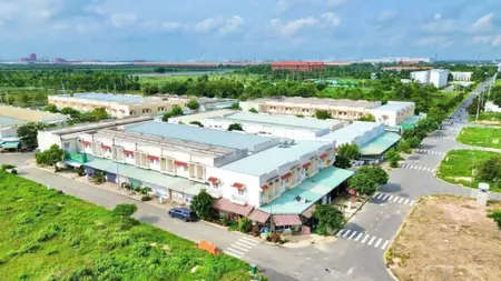 Nhà phố Phước Đông New City, xây sẵn, sổ sẵn giá chỉ 1,2 tỷ TT 360tr ở ngay (Tin Hết Hạn)