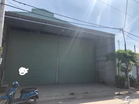Bán nhà xưởng quận Tân Phú,mặt tiền đường Lê Trọng Tấn,diện tích 300m2 giá 4 ty3 (Tin Hết Hạn)