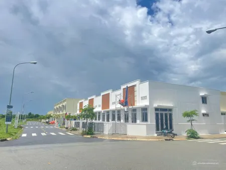 Nhà và đất trong kcn Phước Đông chỉ 1,2 tỷ, sổ đã hoàn công cho thuê ngay (Tin Hết Hạn)