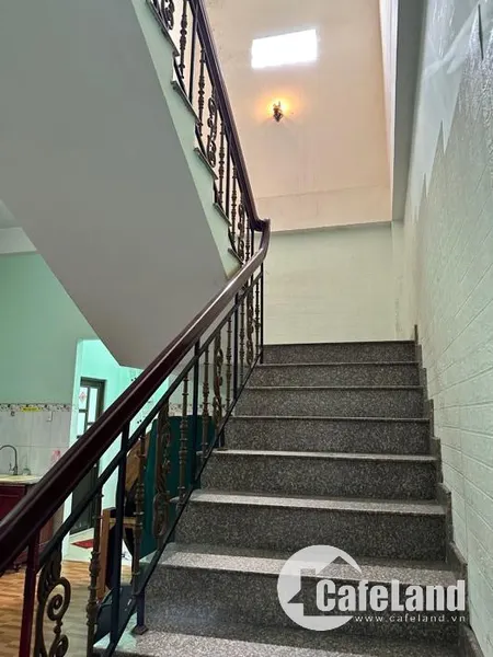 Bán 3 căn nhà phường 15, Quận 8 giá sỉ, diện tích 616m2 chỉ có 22 tỷ.