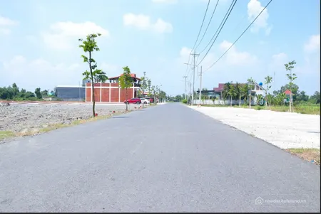 Bán đất xây nhà ở lâu năm hoặc kinh doanh lâu dài tại Cần Đước (Tin Hết Hạn)