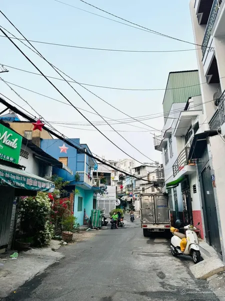 Nhà mặt tiền Gò Vấp đường số 6 ngang 4m dài 11m SHCN 44m2 trệt lầu HC đủ