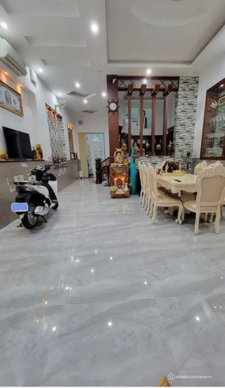 Quận 11, HXH Lạc Long Quân, phường 3, 74m2, 4 tầng mới đẹp, 3PN, 14 tỷ thương lư (Tin Hết Hạn)