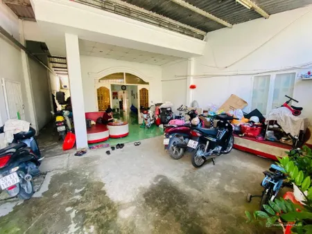 Ngộp B.A.N.K, Đường Số 8 - Nguyễn Xiển, Long Bình, DTSD 140m2, ngang 8.5m, 3tỷ5 (Tin Hết Hạn)