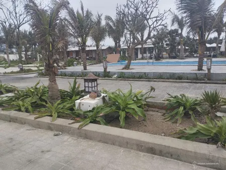 Mảnh đất cách sóng biển 100, cách đường quy hoạch 30 mét. (Tin Hết Hạn)