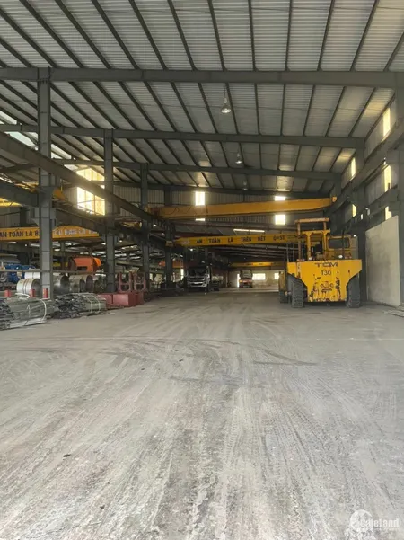 Chuyển nhượng nhà xưởng KCN Đình Trám Bắc Giang, dt 10,500m2 có sẵn hơn 7000m2 n (Tin Hết Hạn)