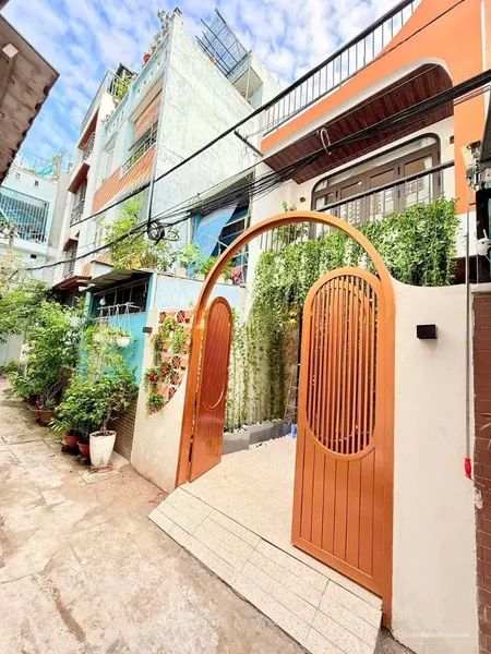 NHÀ ĐẸP HOÀNG HOA THÁM – P5 PHÚ NHUẬN - 54m2 – 3PN ( 1PN TRỆT) (Tin Hết Hạn)
