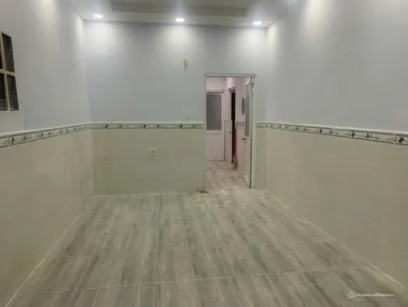 SIÊU HOT! NHÀ TRỆT LẦU ĐẸP LONG LANH – NGAY CHỢ THỦ ĐỨC – CHỈ 2 TỶ 950 (Tin Hết Hạn)