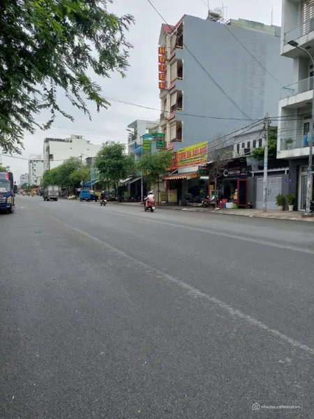Bán nhà Mặt tiền Phạm Văn Bạch, ngang 6,2m, dài 20m, 20 tỷ (Tin Hết Hạn)