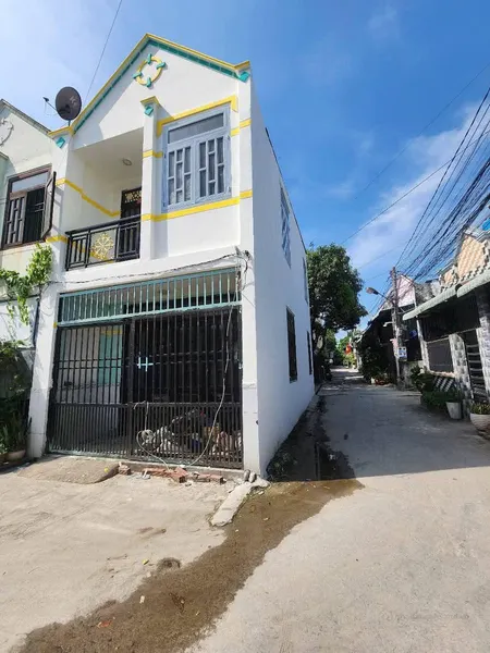 Bán Nhà 1 trệt 1 lầu Sổ chung tân phước khánh 52 tân uyên bình dương 915 triệu (Tin Hết Hạn)