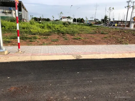 SANG GẤP 250M2 ĐẤT Ở GẦN KHU CÔNG NGHIỆP ĐANG HOẠT ĐỘNG, GẦN CHỢ. GIÁ 220 TRIỆU (Tin Hết Hạn)