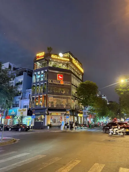 Góc 2 MT đường Lê Thánh Tôn+Trương Định. Đang cho thuê 650tr/th. DT: 8,35x18,25m (Tin Hết Hạn)