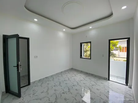 Bán Nhà rộng rãi thoáng mát đường ô tô (Tin Hết Hạn)