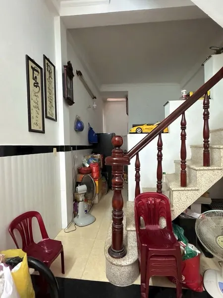 SIÊU PHẨM NHÀ PHỐ GIÁ TỐT – 2 TẦNG BTCT – HẺM CHUẨN 3m -3 Căn ra Xe Tải chạy (Tin Hết Hạn)