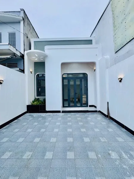 Chủ cần tiền nên bán gấp căn nhà cấp 4 90m²