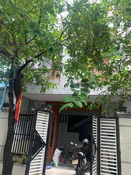 Nhà lầu hoàn công gần siêu thị big c