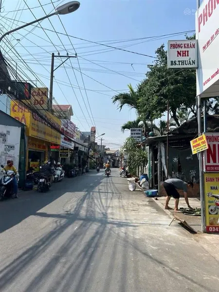 Chính chủ cần bán xưởng đang cho thuê. đường nhựa ng hiền, dĩ an. dt 186m.thổ 162m ( 7x8,20).