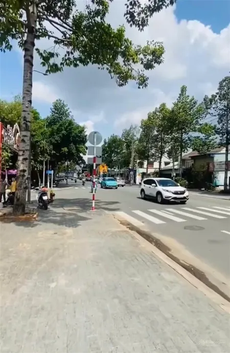 Bán gấp lô đất p. chánh nghĩa cách chợ binh dương 900m