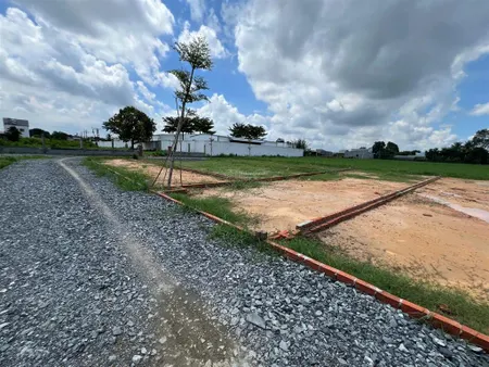 Đất nền đầu tư giá mềm phía đối diện Vinhomes hậu nghĩa qua đường N2