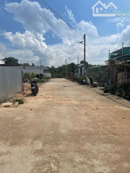 BÁN NỀN 112,5M2 ĐƯỜNG TRƯỚC ĐẤT RỘNG 7M GIÁ 280 TRIỆU